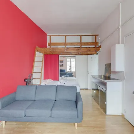 Near Pere Lachaise - 3 People By Guestready Parigi
